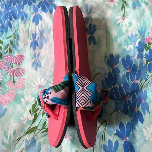 Havaianas Flip Flops Soft Cloth and Leather Straps - 11/12 Women - Picture 2 of 8